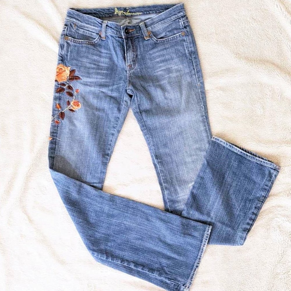 Anoname Embroidered Jeans